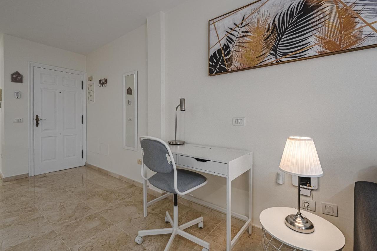 Paraiso Palm Mar Beautiful & Bright Renovated Apartment With Air Conditioning Luaran gambar