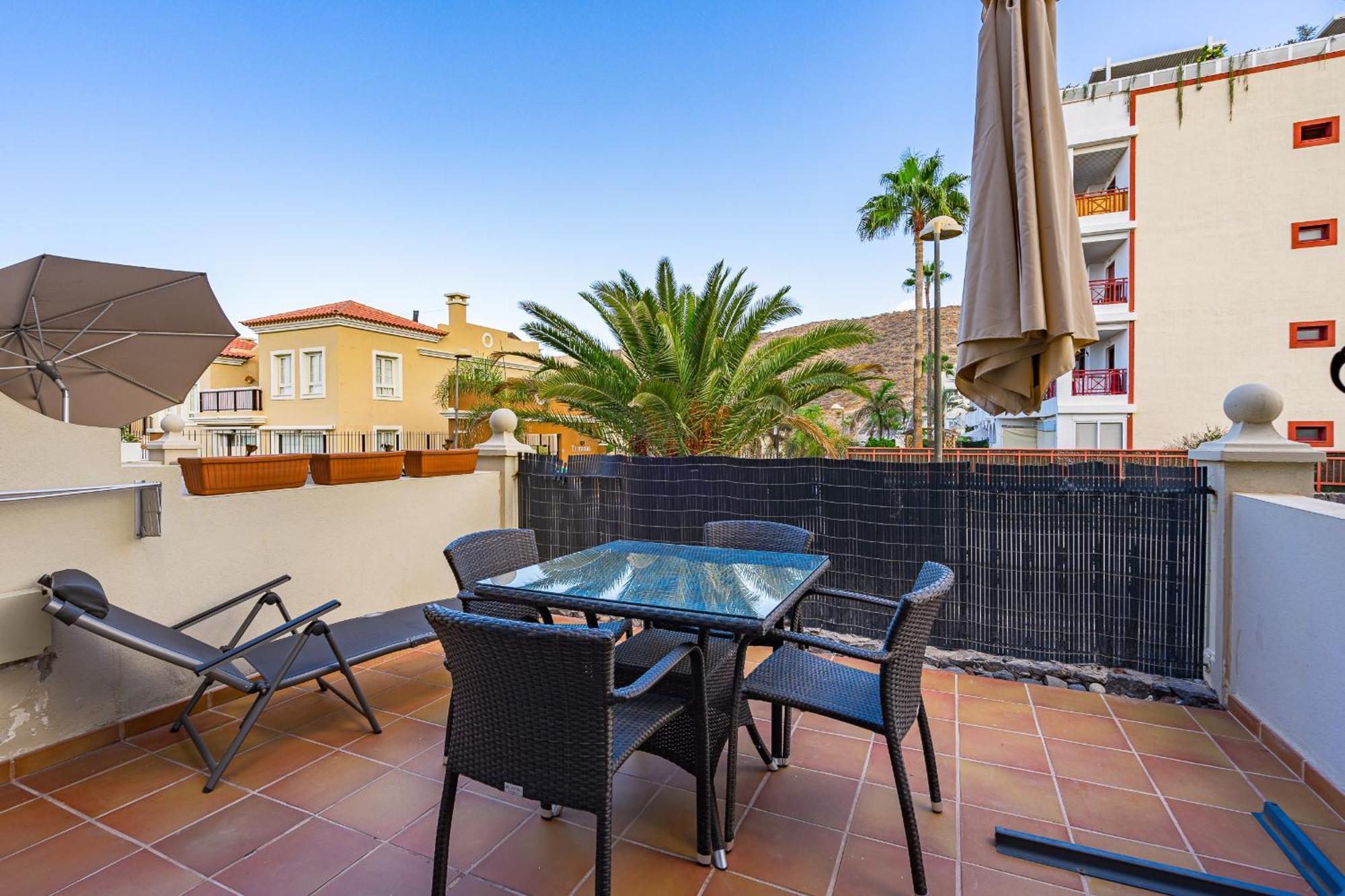 Paraiso Palm Mar Beautiful & Bright Renovated Apartment With Air Conditioning Luaran gambar
